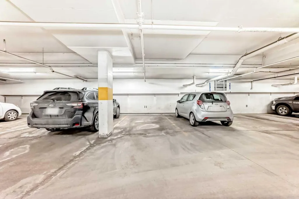 830 Centre Avenue NE Calgary AB T2E 9C3