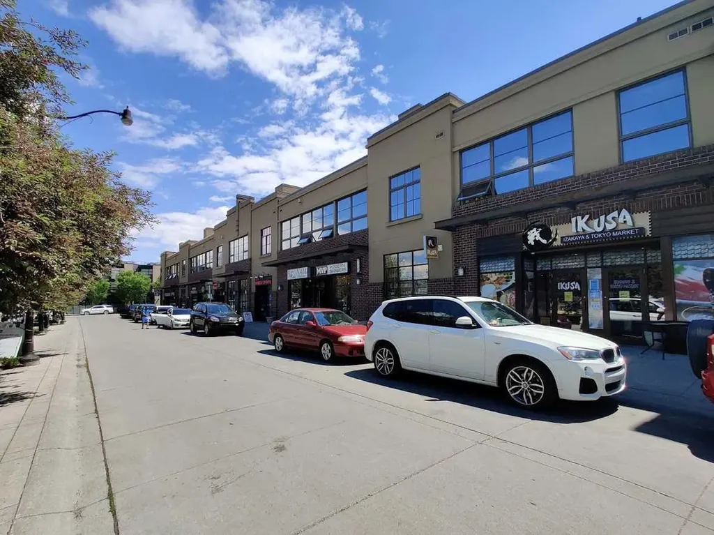 830 Centre Avenue NE Calgary AB T2E 9C3