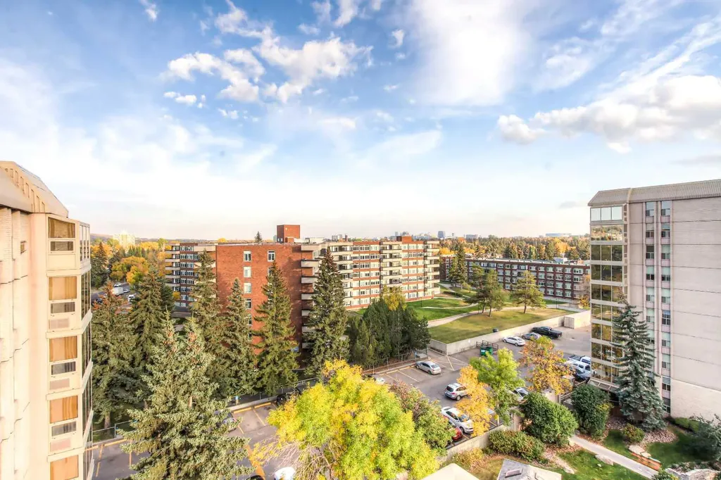 4603 Varsity Drive NW Calgary AB T3A 2V7