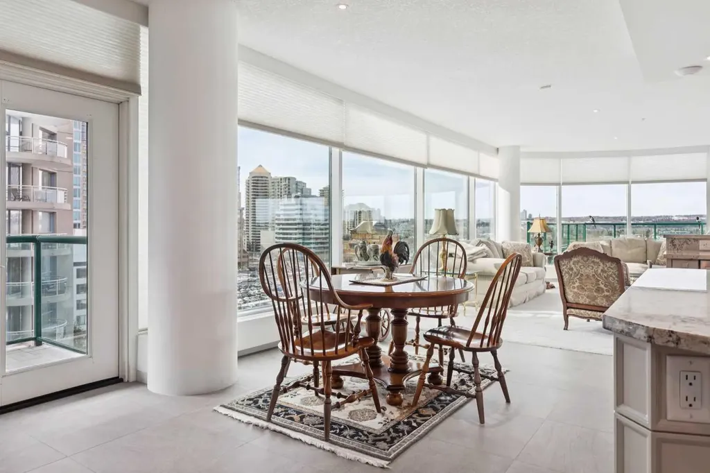 837 2 Avenue SW Calgary AB T2P 3T9