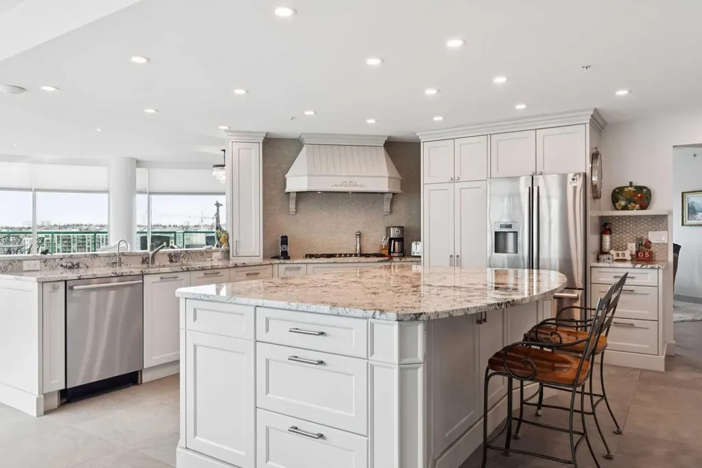 837 2 Avenue SW Calgary AB T2P 3T9