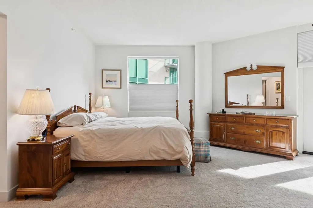 837 2 Avenue SW Calgary AB T2P 3T9