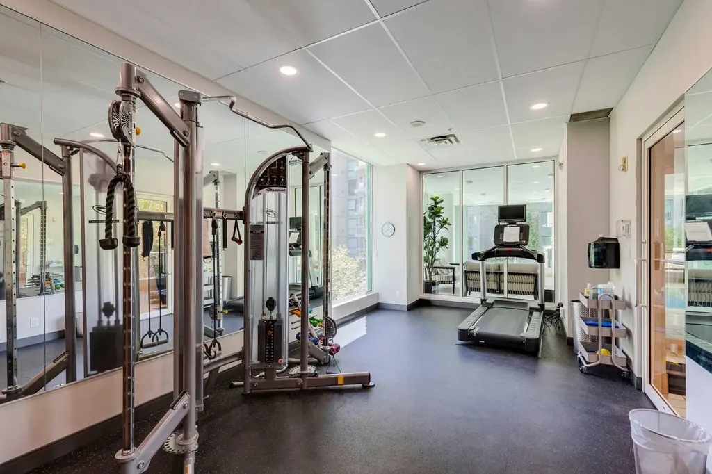 837 2 Avenue SW Calgary AB T2P 3T9