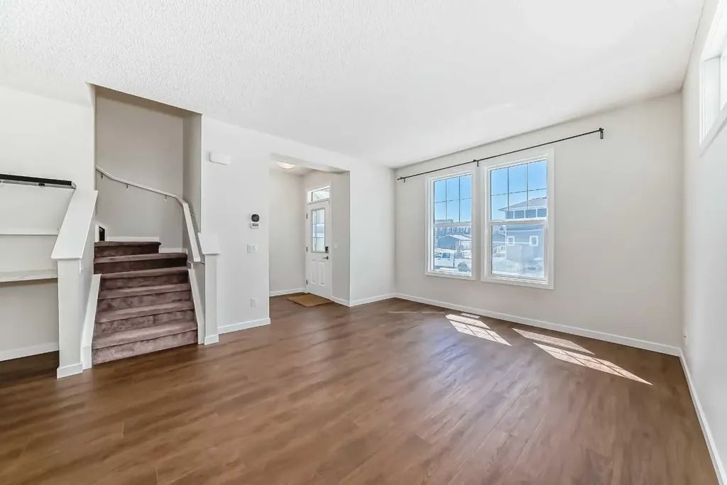 80 Magnolia Way SE Calgary AB T3M 2W7