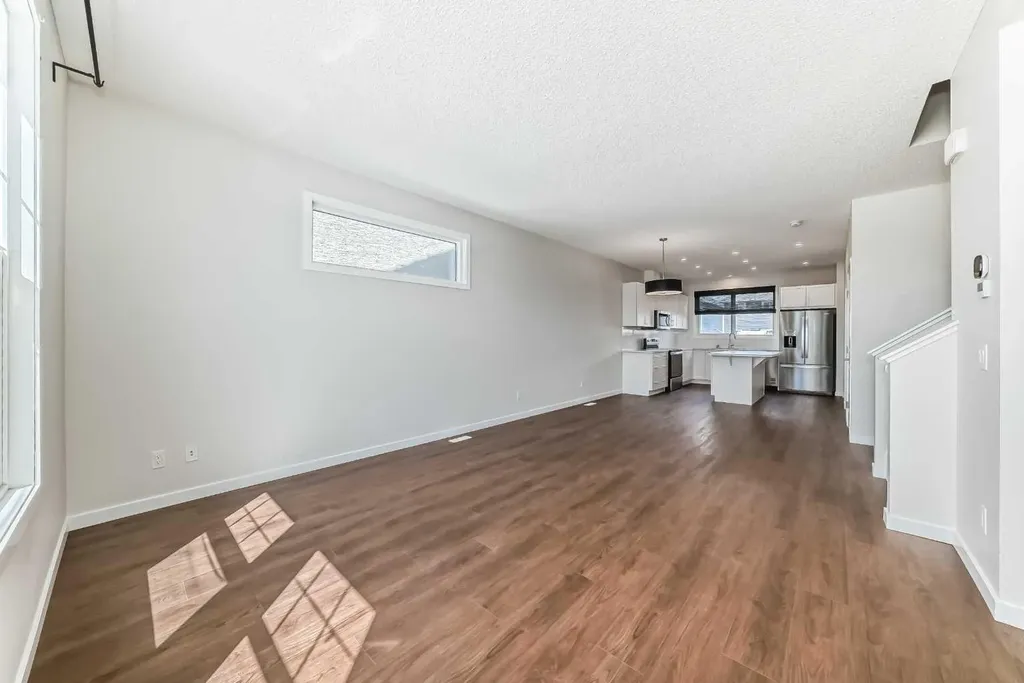 80 Magnolia Way SE Calgary AB T3M 2W7