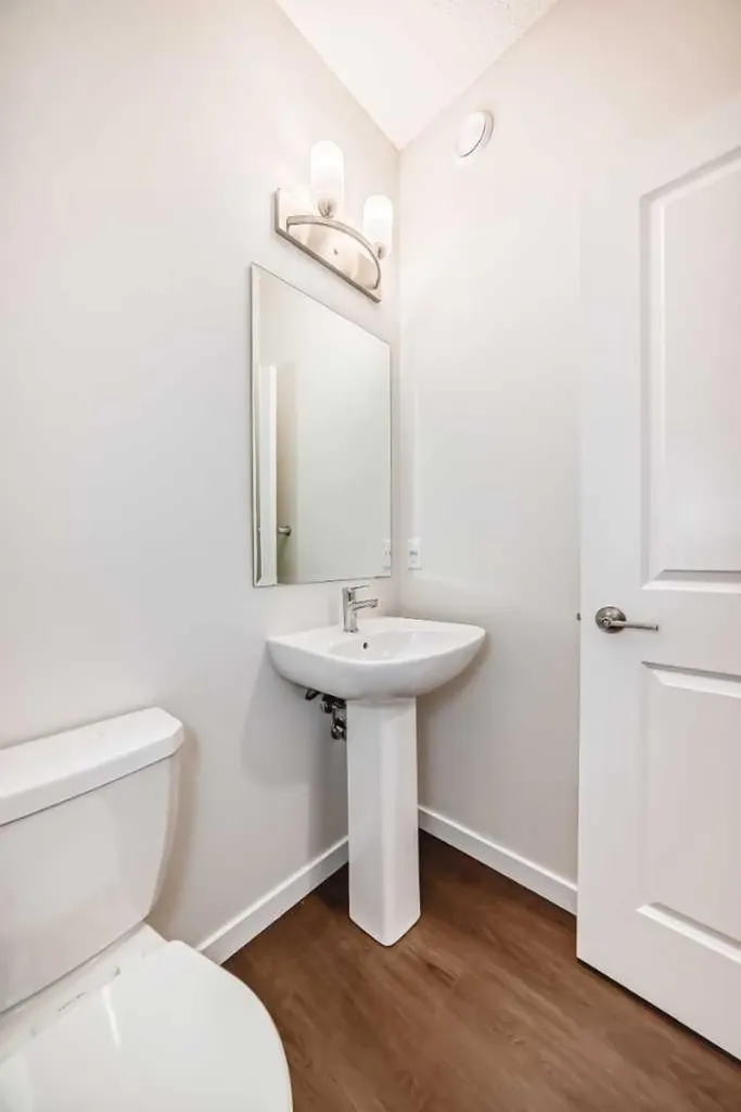 80 Magnolia Way SE Calgary AB T3M 2W7