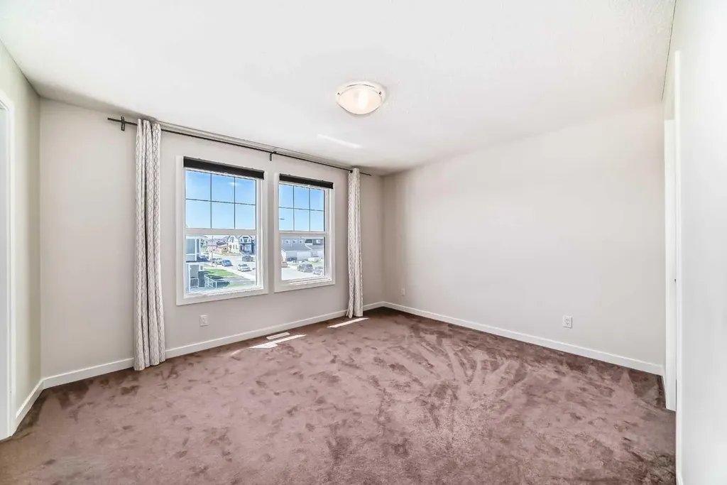 80 Magnolia Way SE Calgary AB T3M 2W7