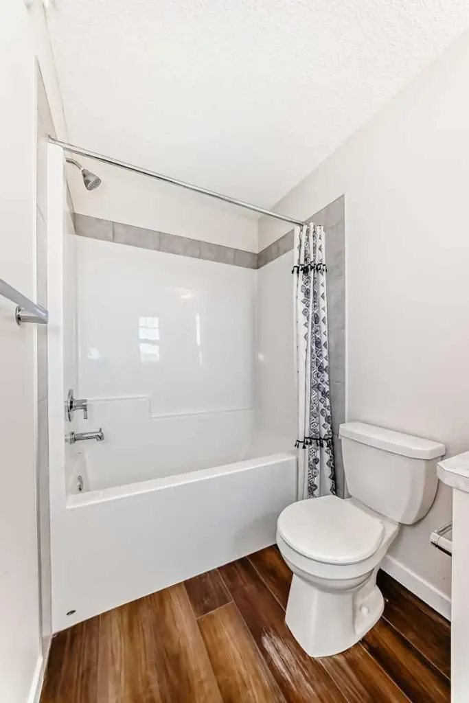 80 Magnolia Way SE Calgary AB T3M 2W7