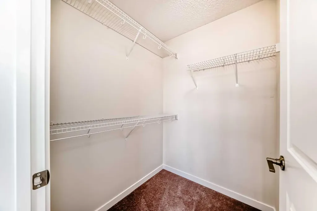 80 Magnolia Way SE Calgary AB T3M 2W7