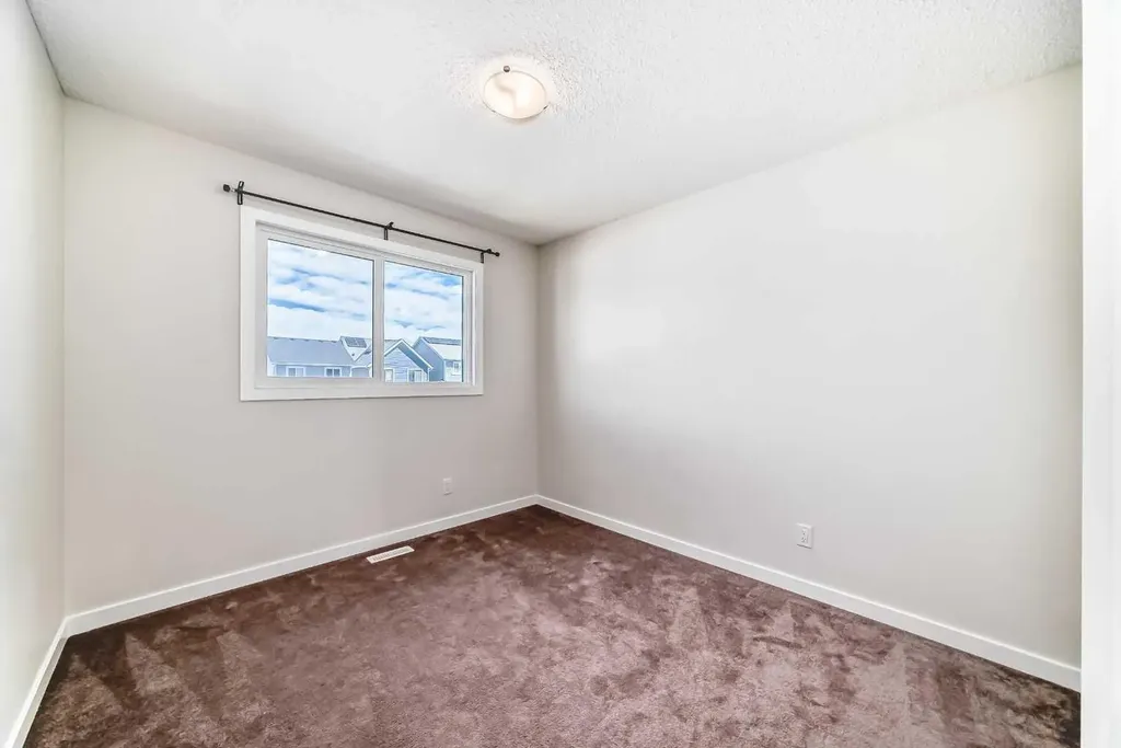 80 Magnolia Way SE Calgary AB T3M 2W7