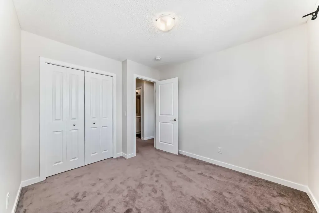 80 Magnolia Way SE Calgary AB T3M 2W7