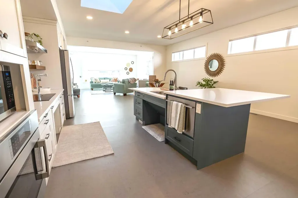 108 Gateway Mews S Lethbridge AB T1K 5S2