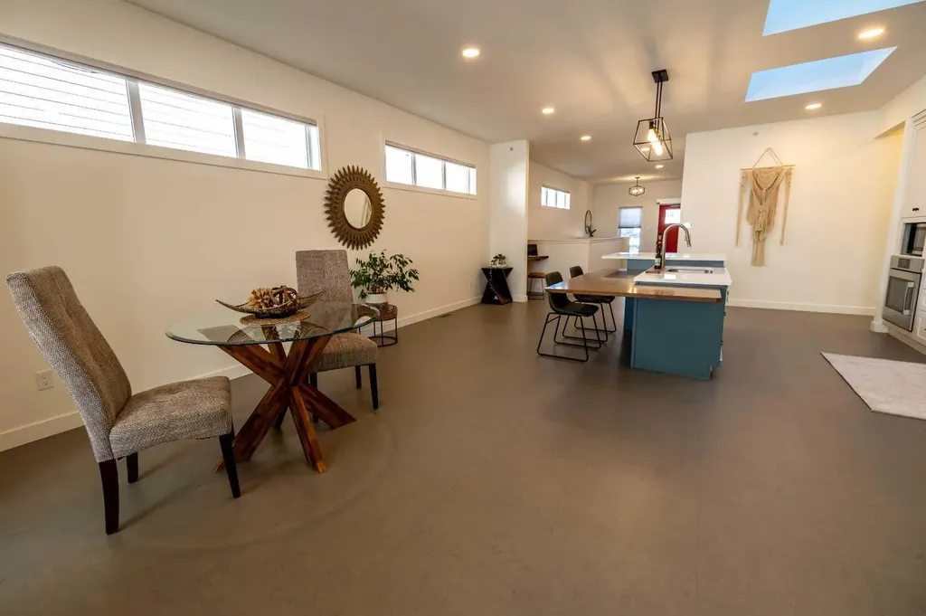 108 Gateway Mews S Lethbridge AB T1K 5S2