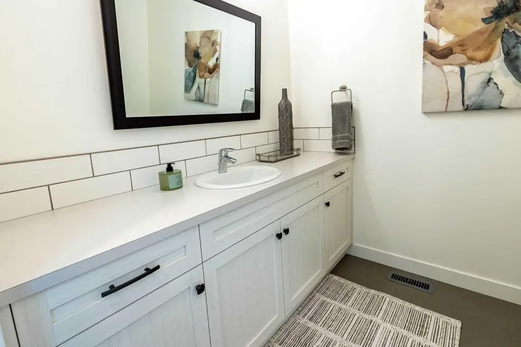 108 Gateway Mews S Lethbridge AB T1K 5S2