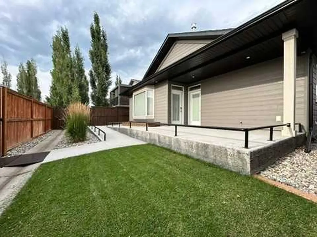 108 Gateway Mews S Lethbridge AB T1K 5S2