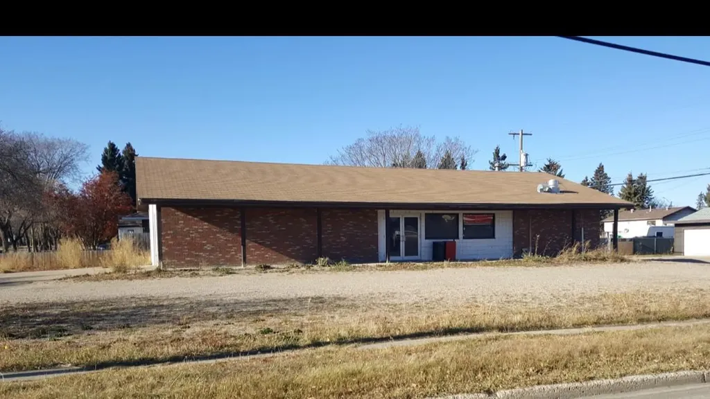 5502 50 Street Lloydminster AB T9V 0N2