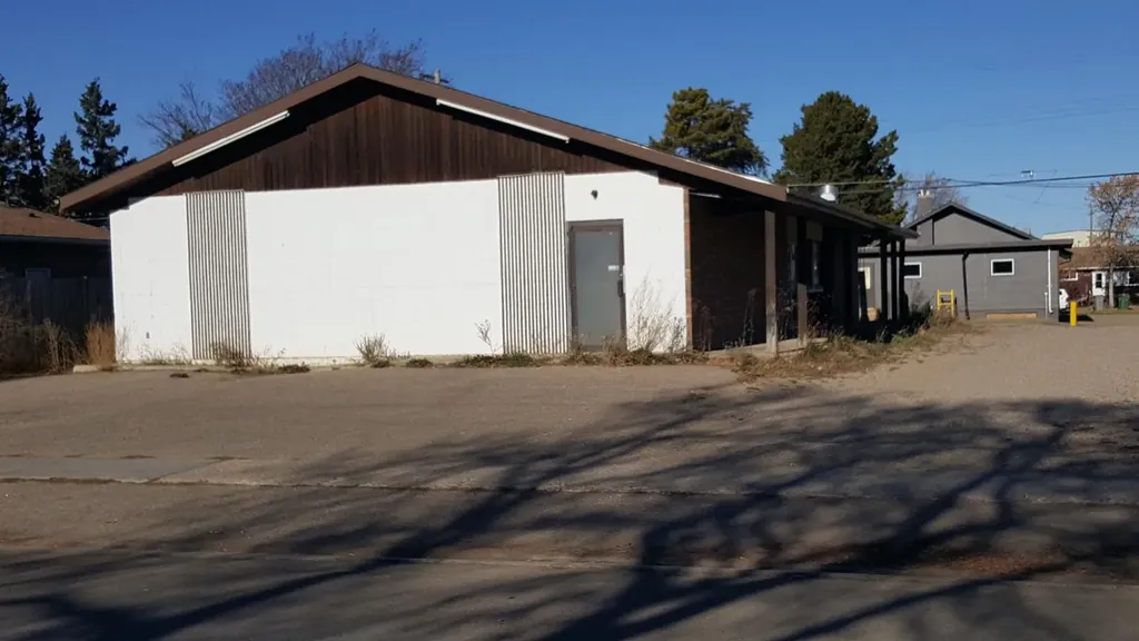5502 50 Street Lloydminster AB T9V 0N2