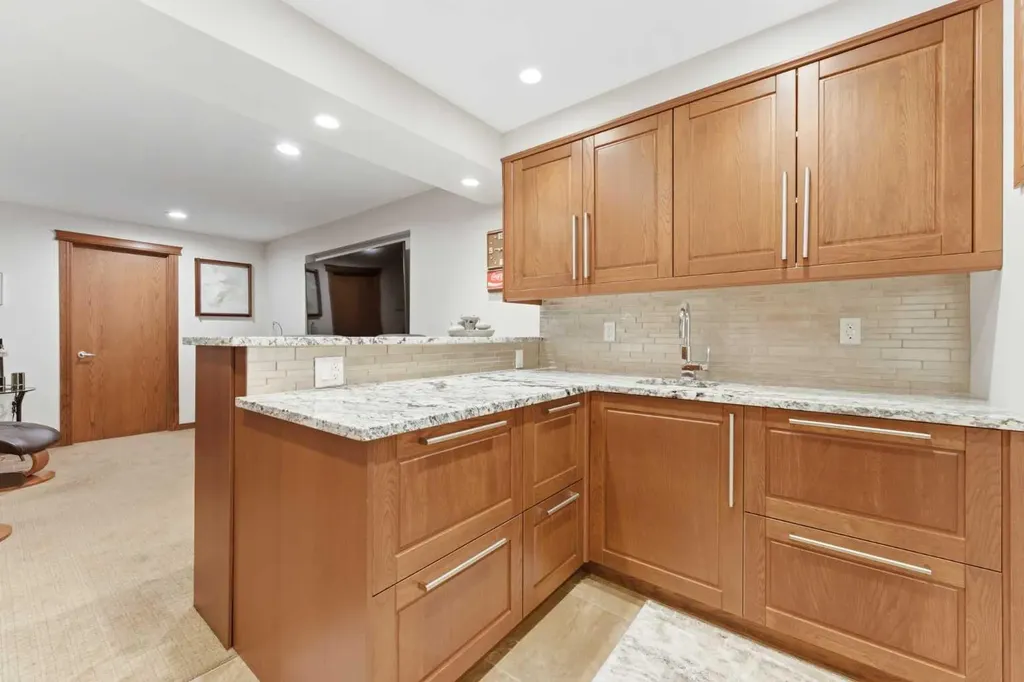 228 Cantrell Place SW Calgary AB T2W 1X3