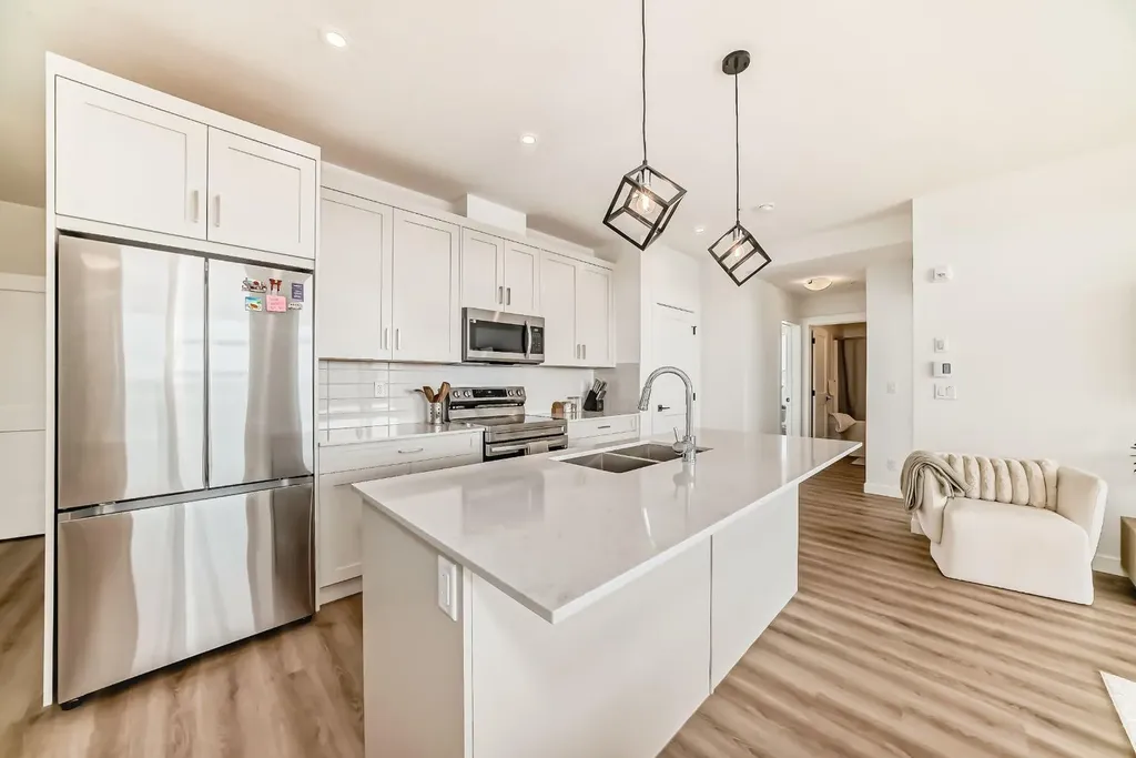 55 Lucas Way NW Calgary AB T3P 2C7