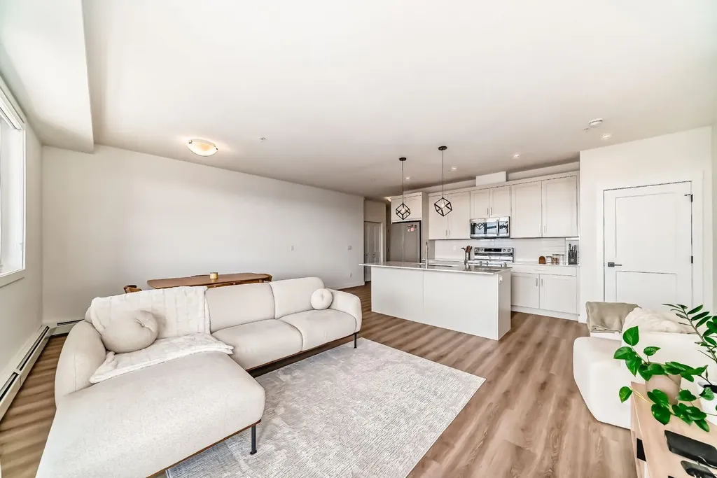 55 Lucas Way NW Calgary AB T3P 2C7