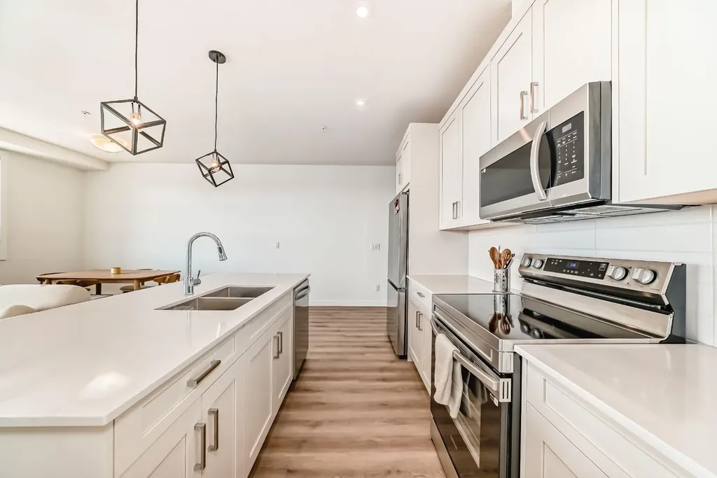 55 Lucas Way NW Calgary AB T3P 2C7