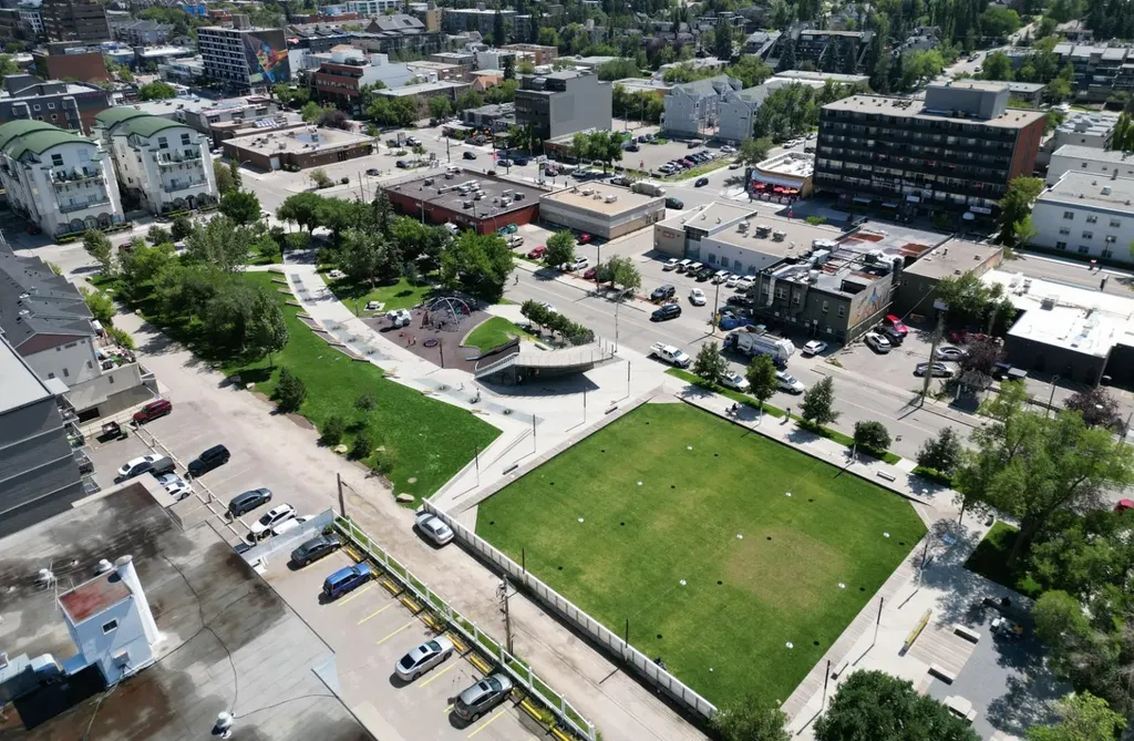 1304 15 Avenue SW Calgary AB T3C 0X7
