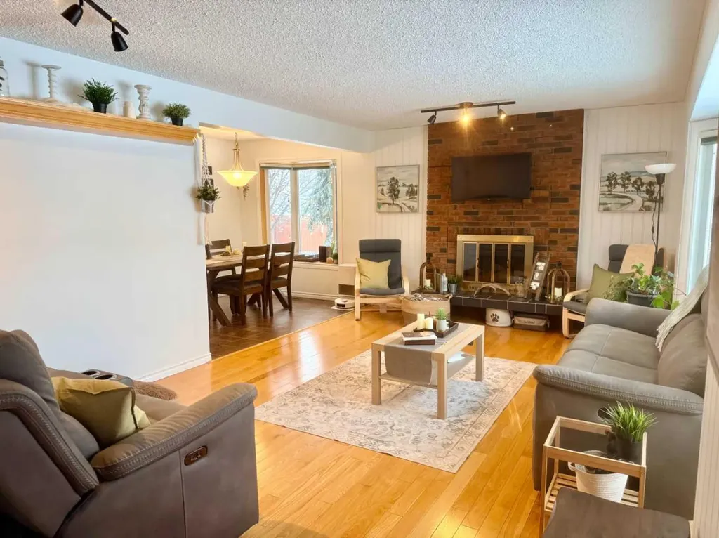 1621 4 Avenue Wainwright AB T9W 1J3