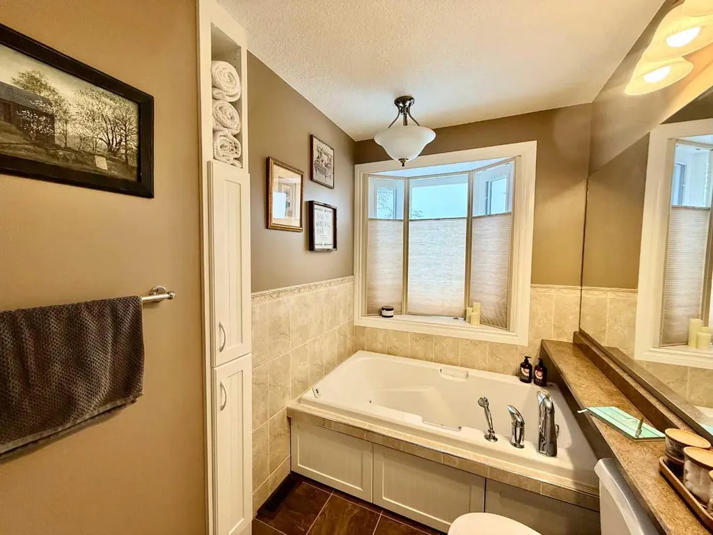 1621 4 Avenue Wainwright AB T9W 1J3