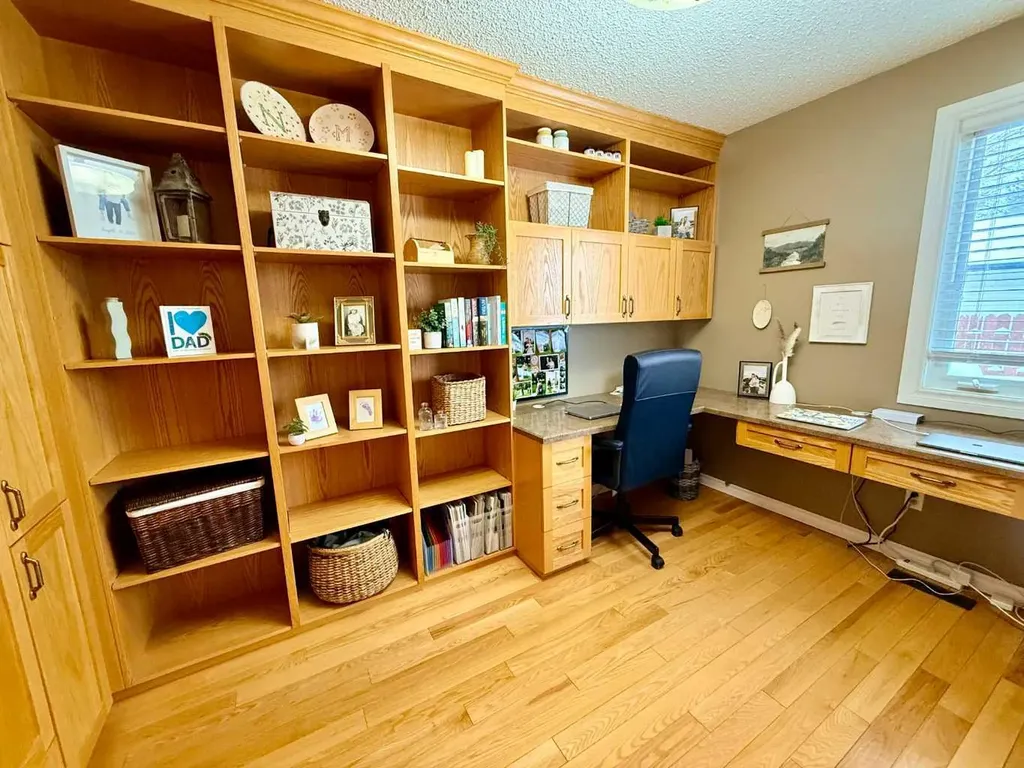 1621 4 Avenue Wainwright AB T9W 1J3