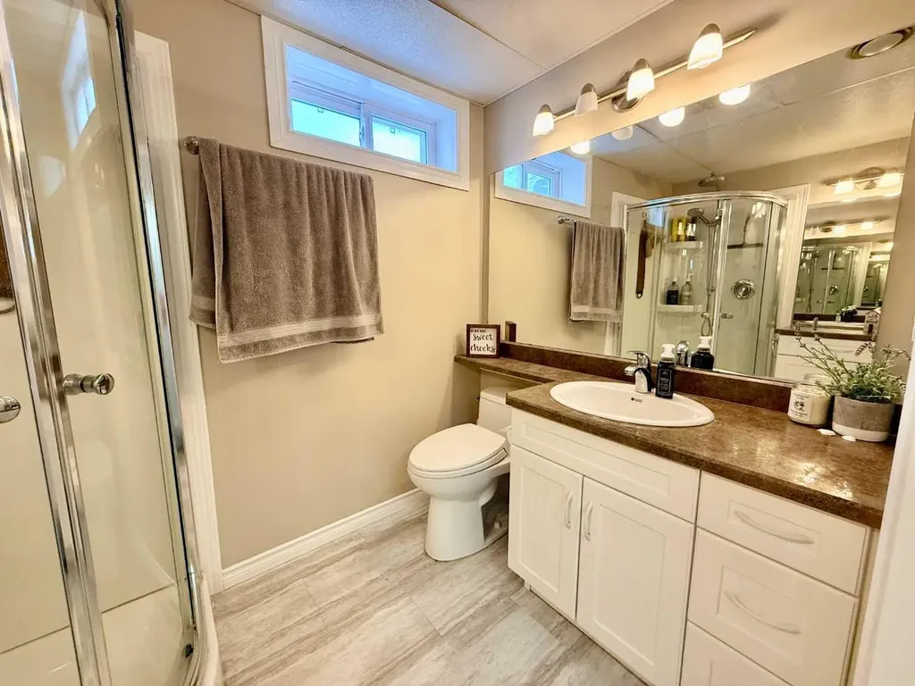 1621 4 Avenue Wainwright AB T9W 1J3
