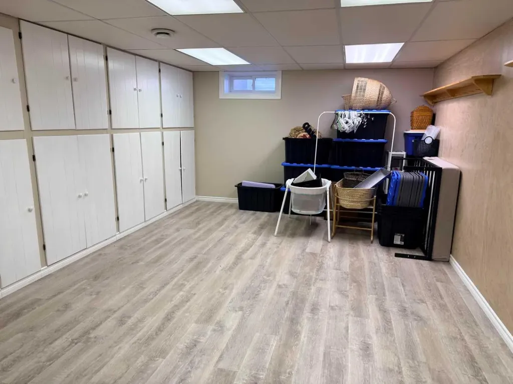 1621 4 Avenue Wainwright AB T9W 1J3