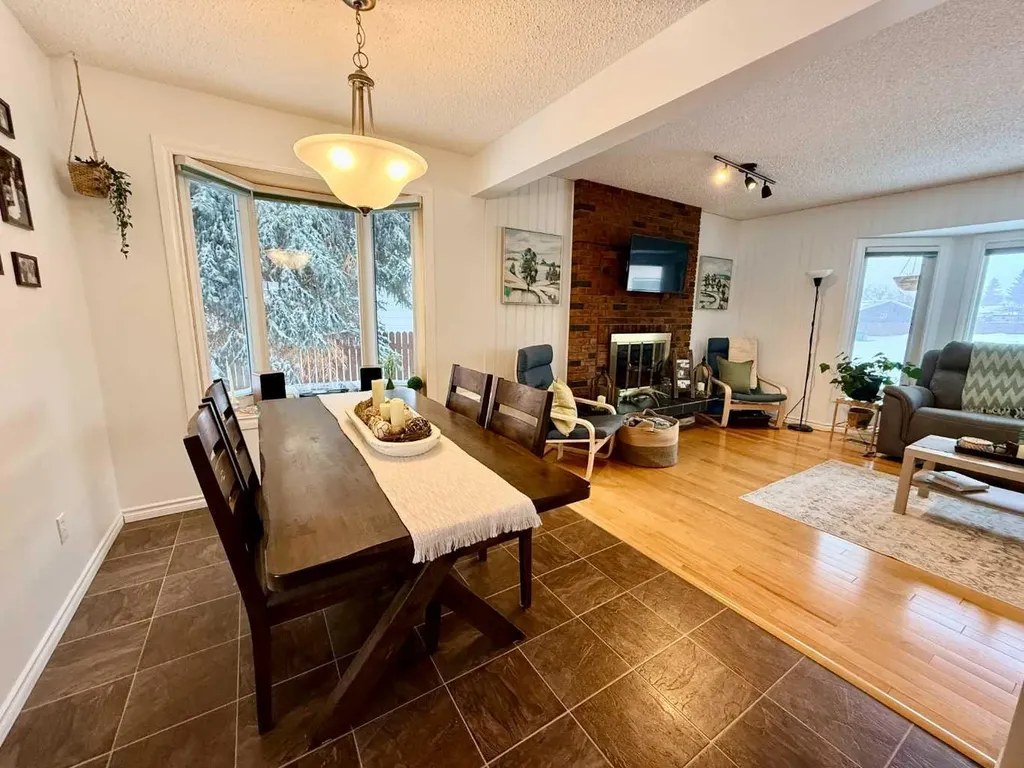1621 4 Avenue Wainwright AB T9W 1J3