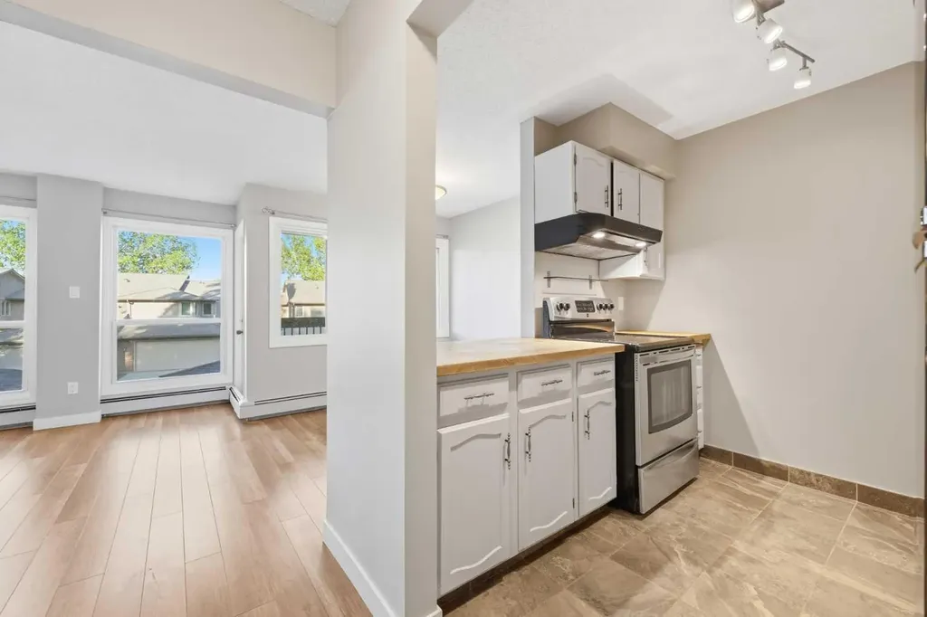 860 Midridge Drive SE Calgary AB T2X 1K1