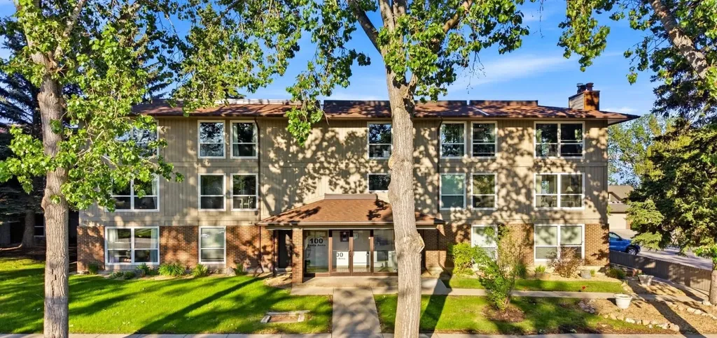 860 Midridge Drive SE Calgary AB T2X 1K1