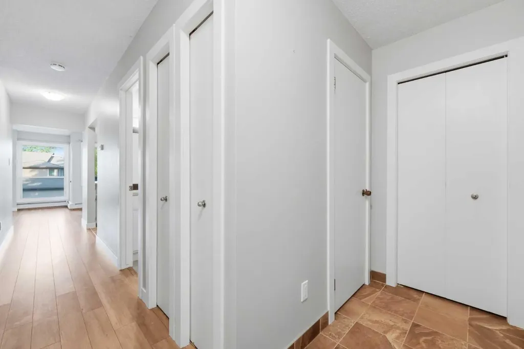 860 Midridge Drive SE Calgary AB T2X 1K1