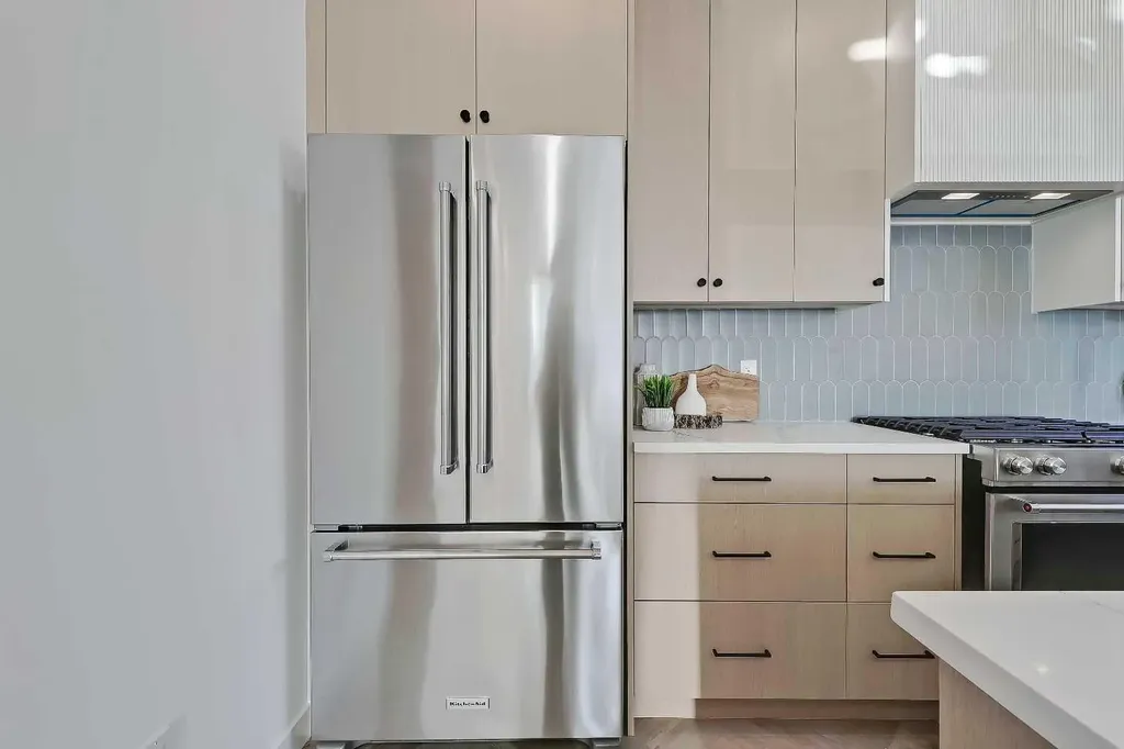 1524 29 Avenue SW Calgary AB T2T 1M3