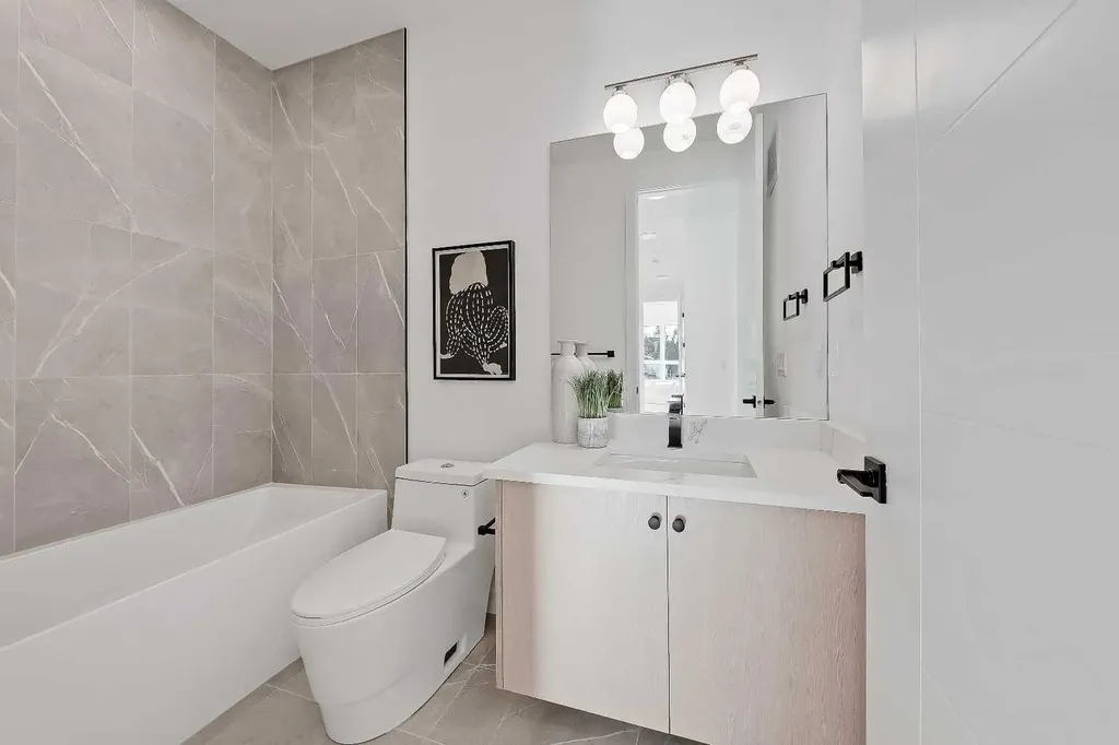 1524 29 Avenue SW Calgary AB T2T 1M3
