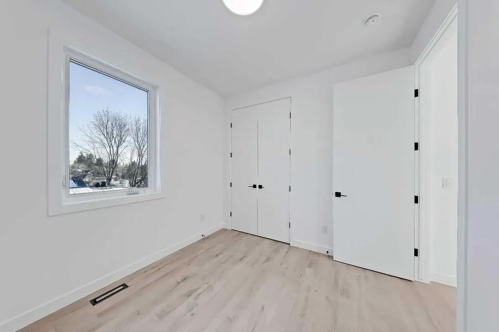 1524 29 Avenue SW Calgary AB T2T 1M3