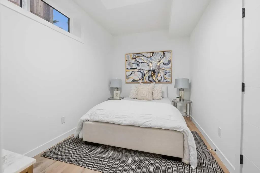 1524 29 Avenue SW Calgary AB T2T 1M3