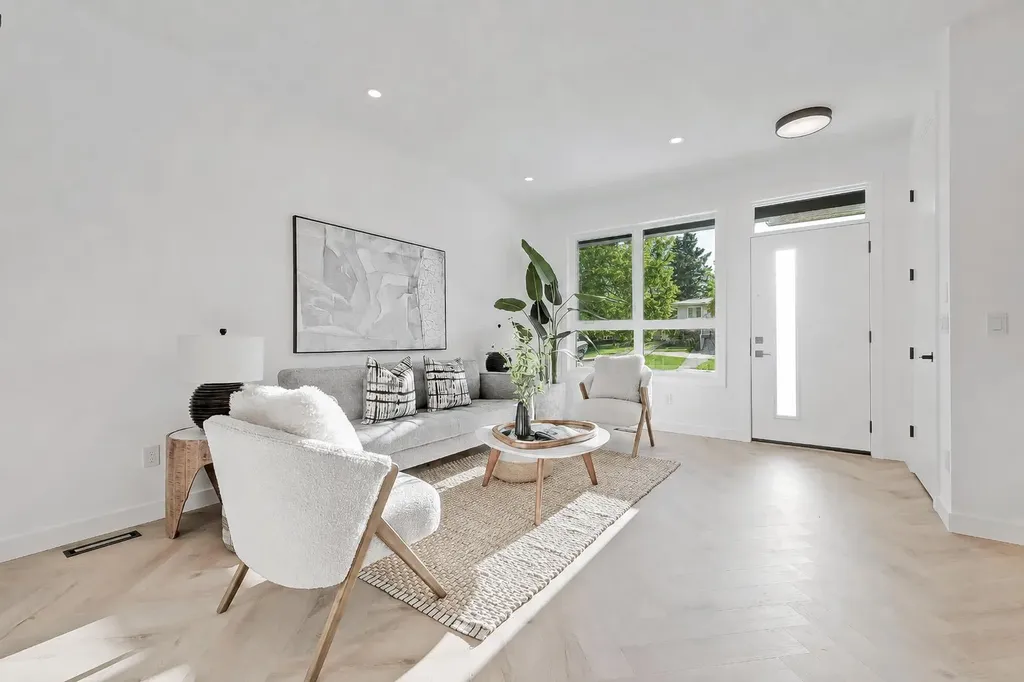 1524 29 Avenue SW Calgary AB T2T 1M3