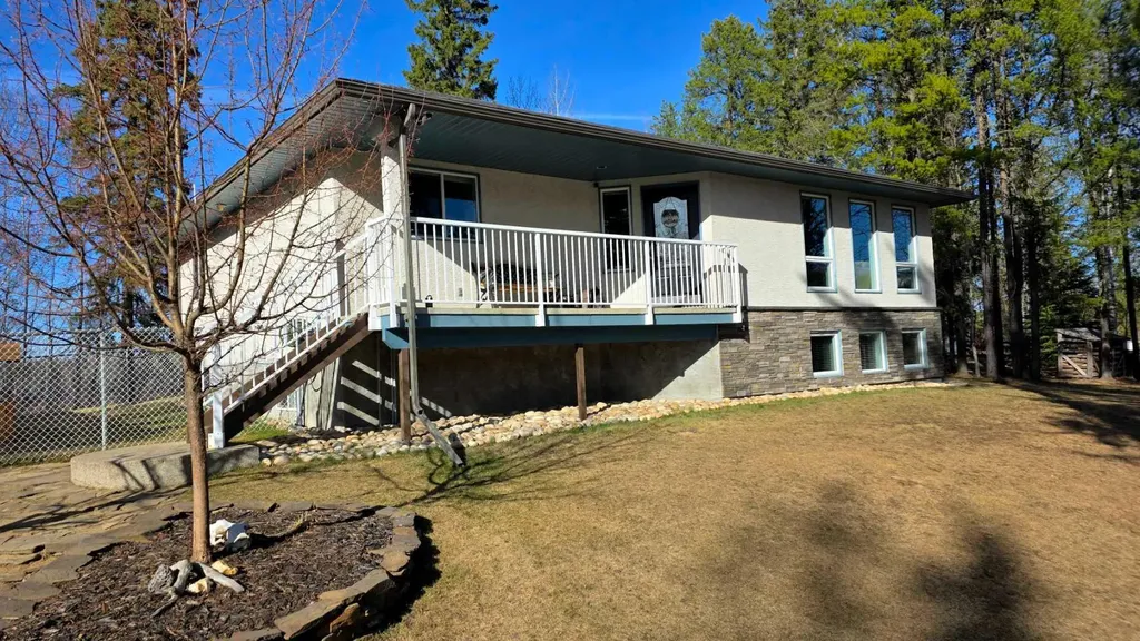28, 113040 Township Road 592 Rural Woodlands County AB T7S 2A1
