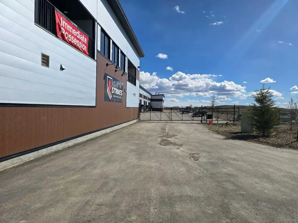 5 River Heights Drive Cochrane AB T4C 0N8