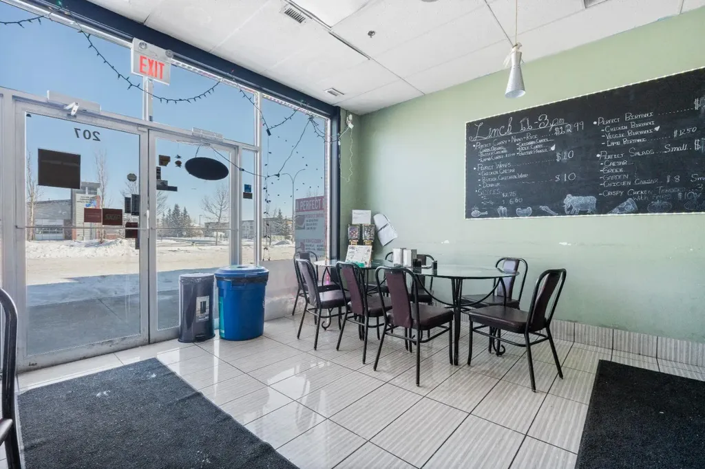 2903 Kingsview Boulevard SE Airdrie AB T4A 0B3