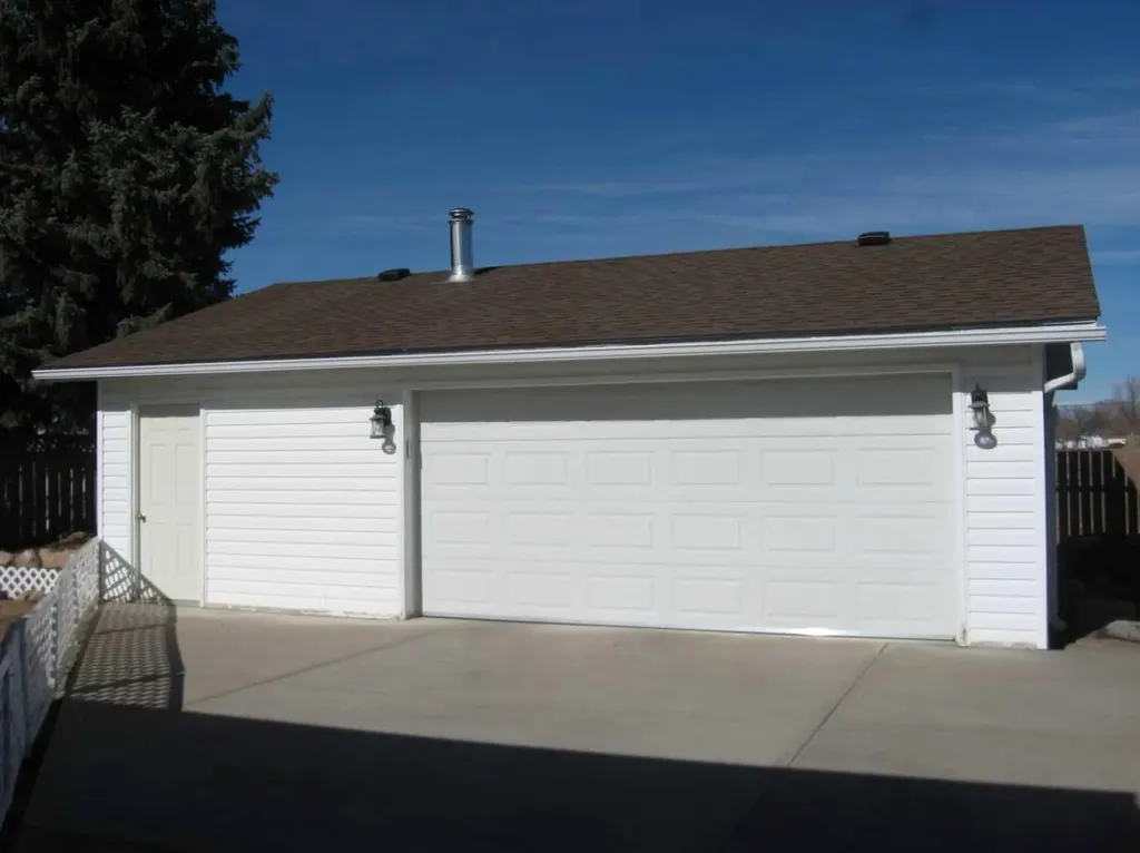 6 Westrose Avenue W Claresholm AB T0L0T0
