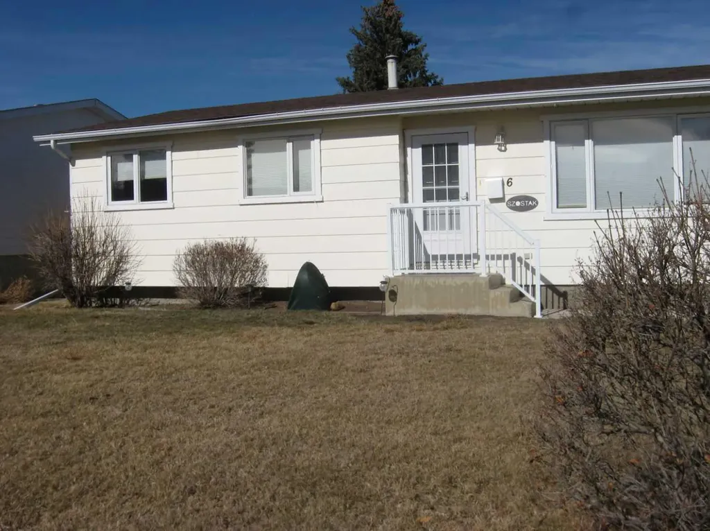 6 Westrose Avenue W Claresholm AB T0L0T0