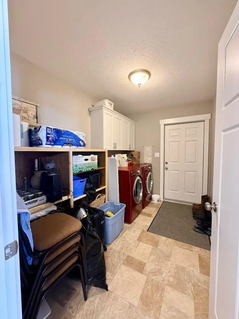 9926 110 Street La Crete AB T0H2H0