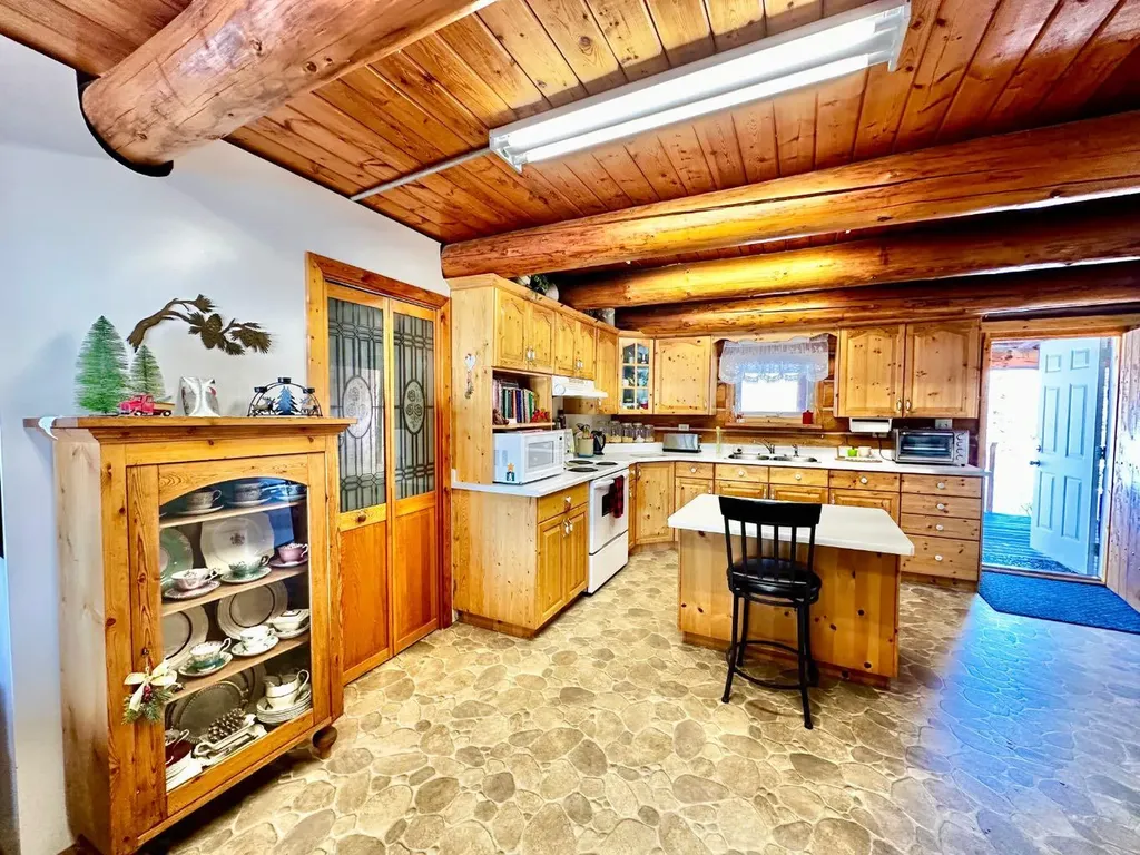 67317 Range Road 152 Rural Lac La Biche County AB T0A2C0