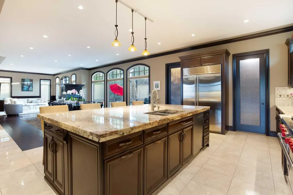4315 14a Street SW Calgary AB T2T 3Y4