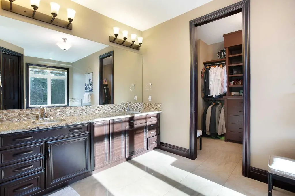 4315 14a Street SW Calgary AB T2T 3Y4