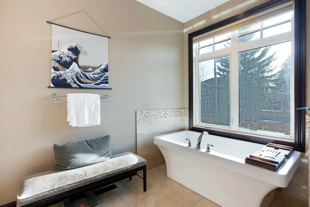 4315 14a Street SW Calgary AB T2T 3Y4